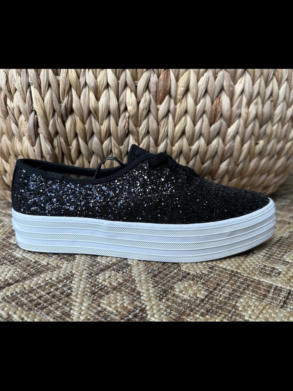 Keds Celebrations Collections Point Toe Black Glitter Platform Sneakers Sz 6.5 - Picture 2 of 13